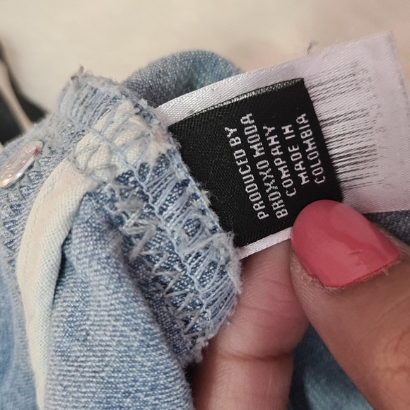 Colombian Jeans - Picture 6 of 6